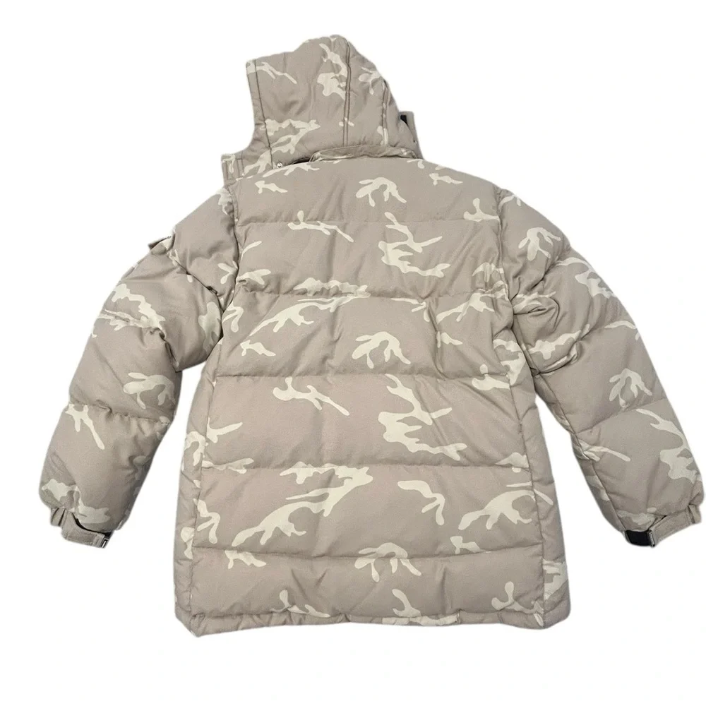 Old Navy Camo Puffer Down Filled Winter Jacket XXL Kids (Large‎ Women, Men Med)